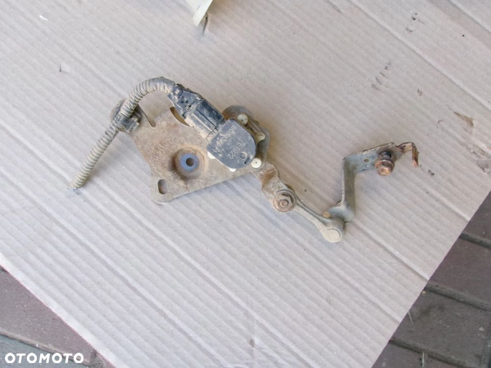 CZUJNIK POZIOMOWANIA LAMP  TOYOTA AURIS II - 1
