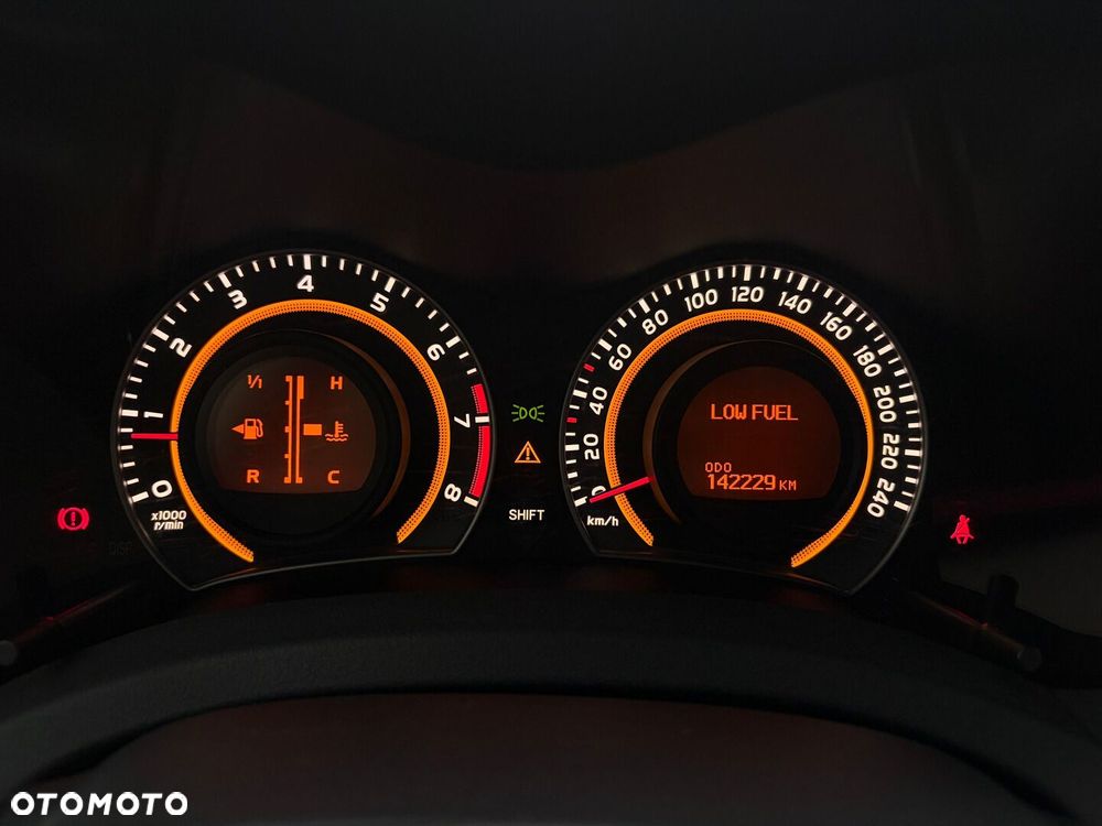 Toyota Auris 1.6 2010 - 21
