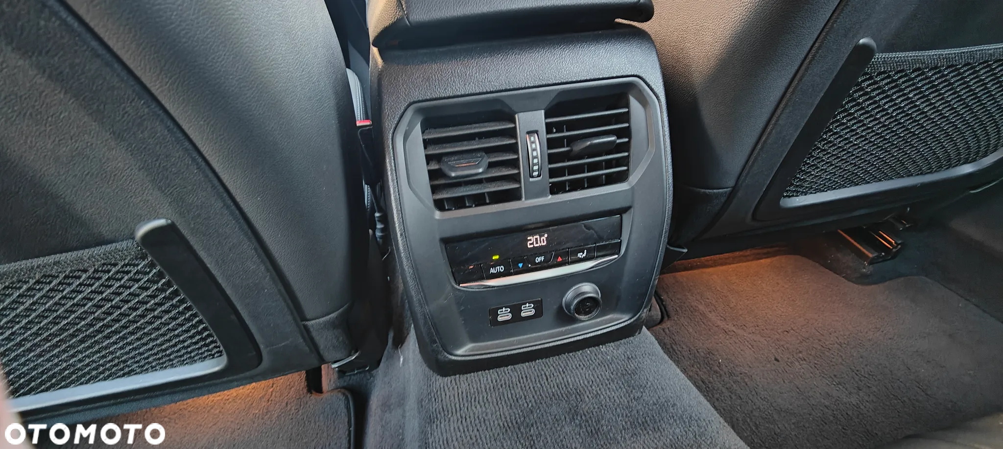 BMW Seria 3 318d Touring - 10