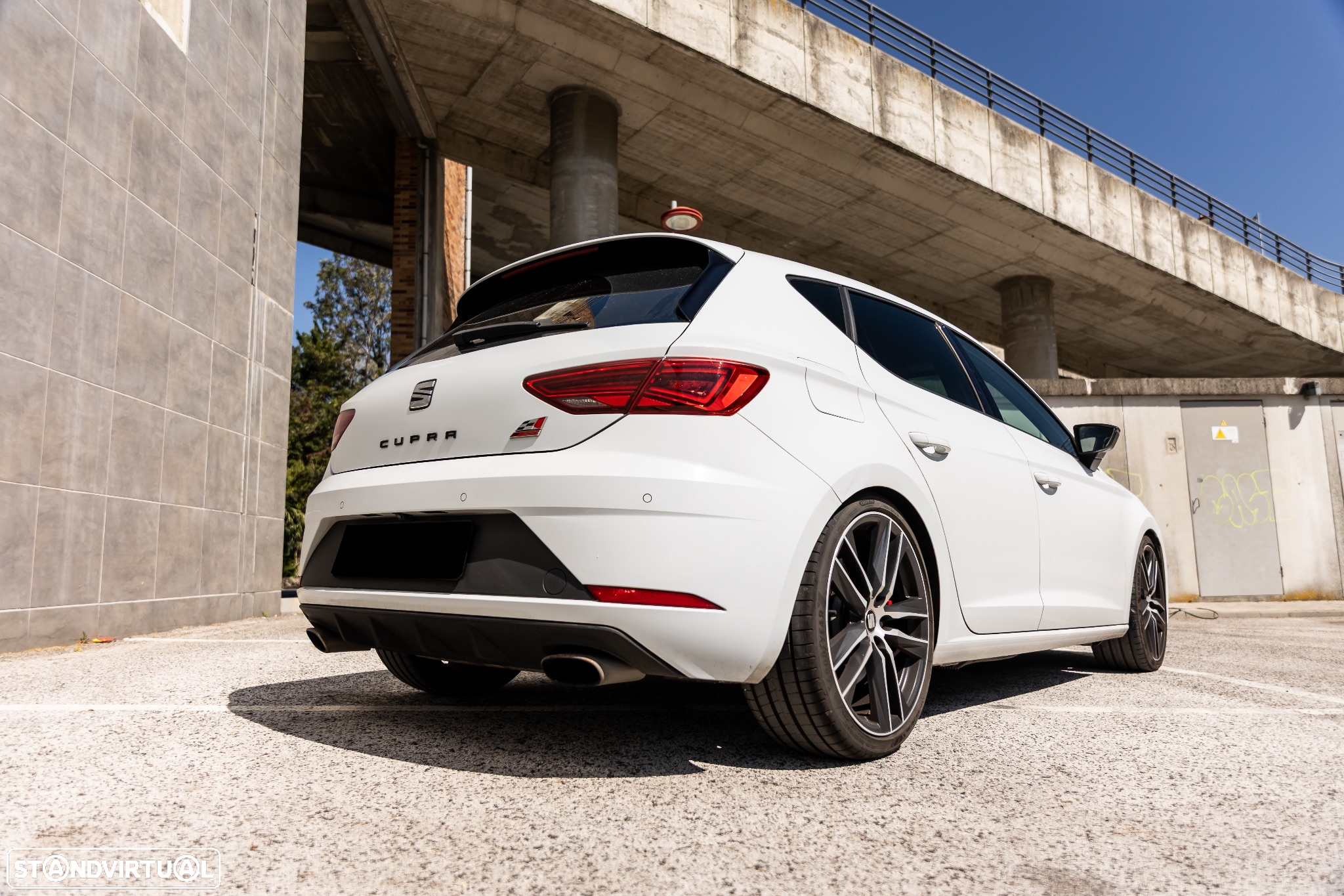 SEAT Leon 2.0 TSI S&S DSG Cupra 300 - 6
