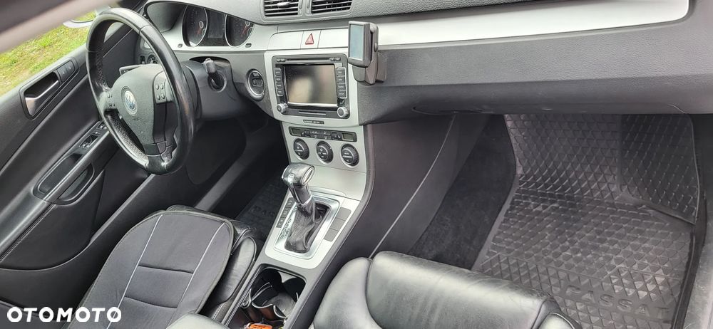 Volkswagen Passat 2.0 TDI DPF DSG Highline - 17