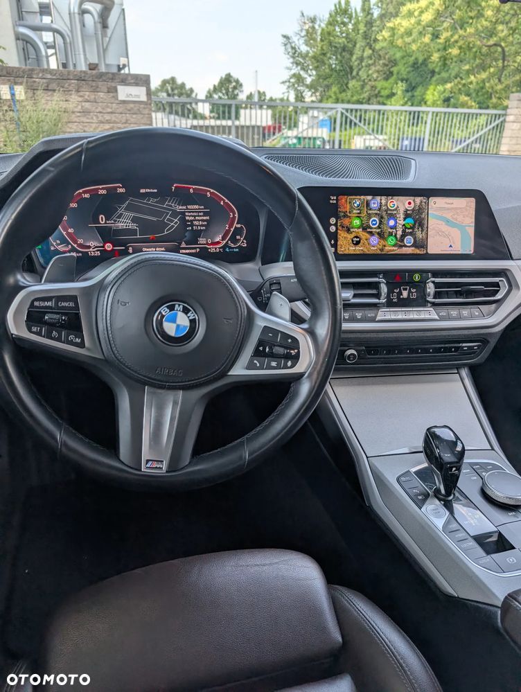 BMW Seria 3 330e M Sport - 11