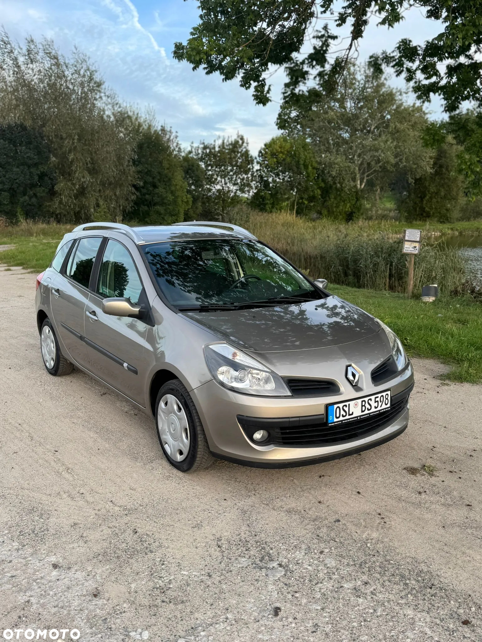 Renault Clio 1.2 16V 75 Collection - 3