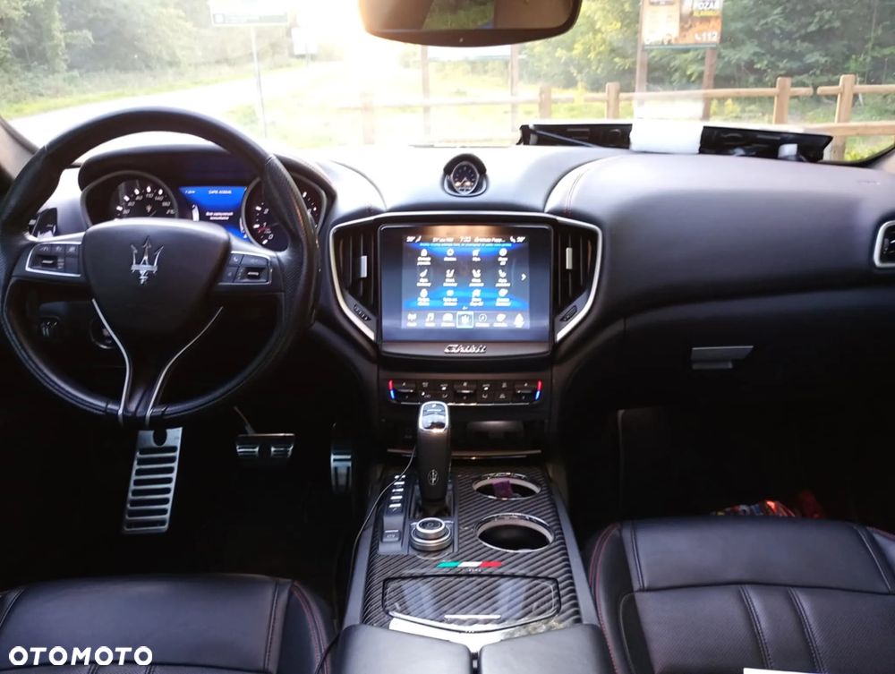 Maserati Ghibli - 16