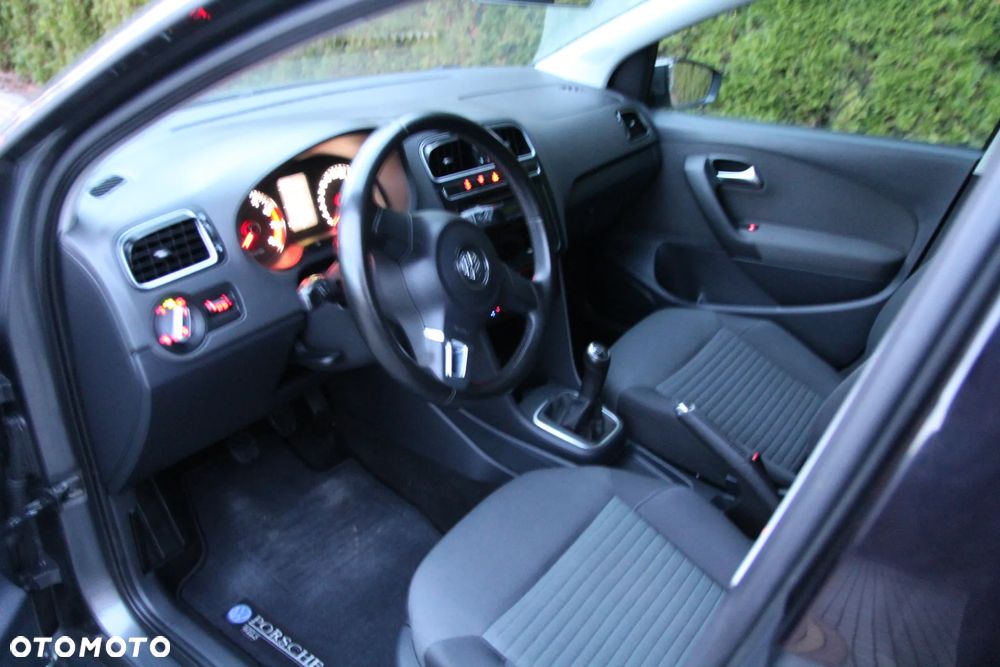 Volkswagen Polo - 13