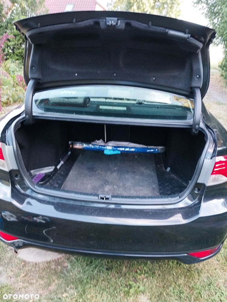 Toyota Avensis 2.0 D-4D Premium - 5