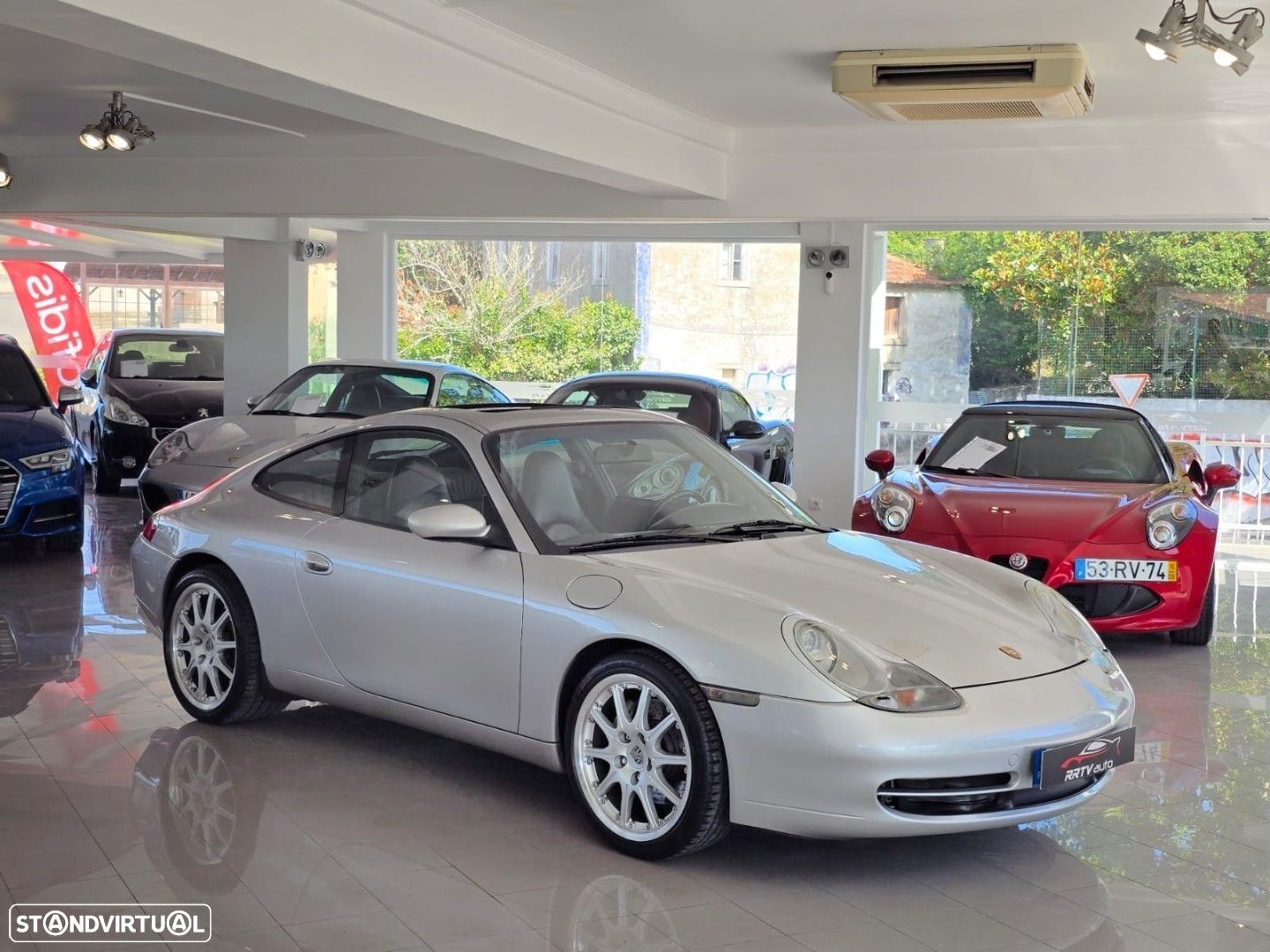 Porsche 911 (996) Carrera 4 Coupé - 1