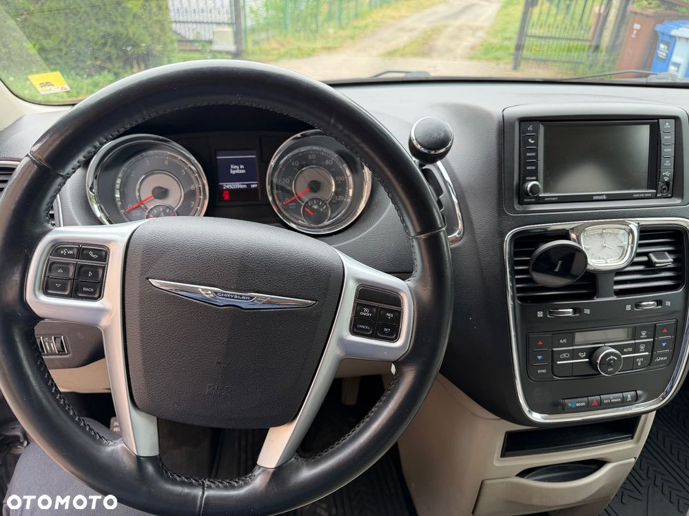 Chrysler Town & Country 3.6 Touring - 6