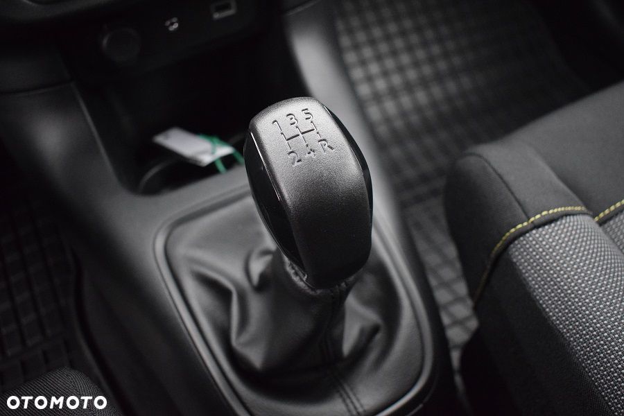 Citroën C3 Pure Tech 110 S&S ELLE ONLINE EDITION - 18