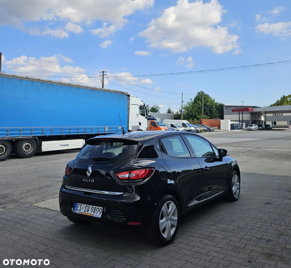 Renault Clio 1.2 16V 75 LIMITED - 6