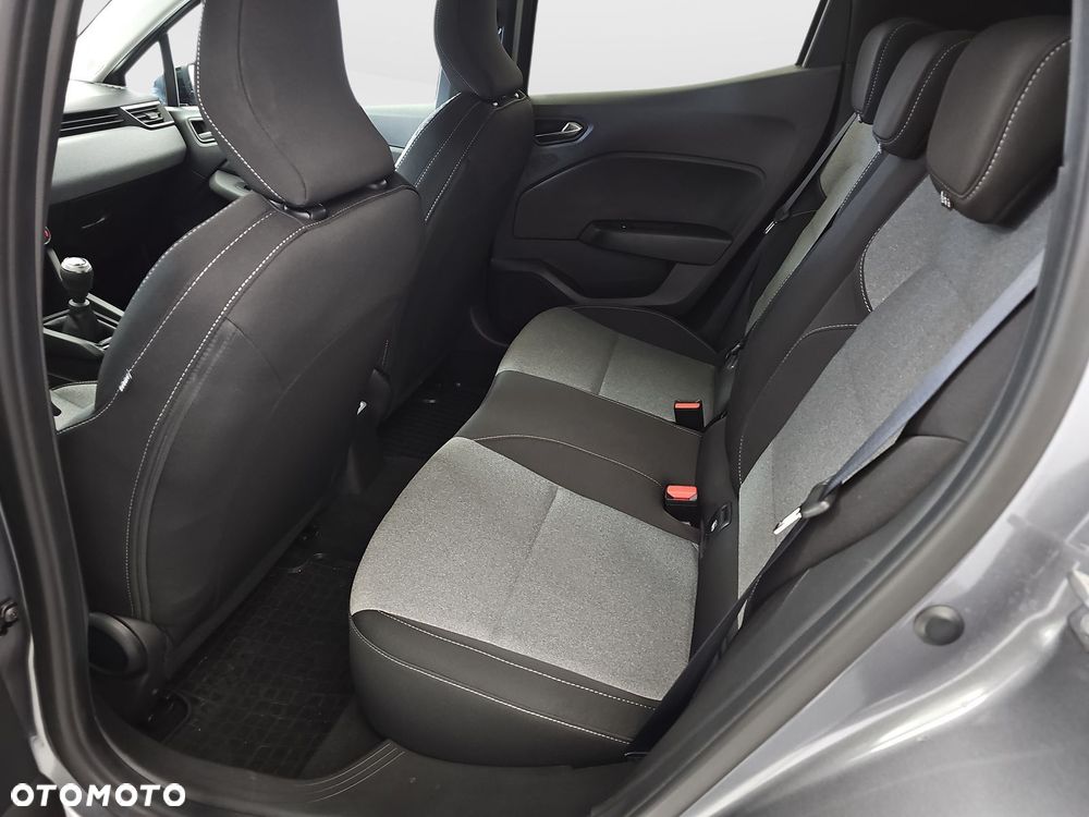 Renault Clio 1.0 TCe Evolution - 23