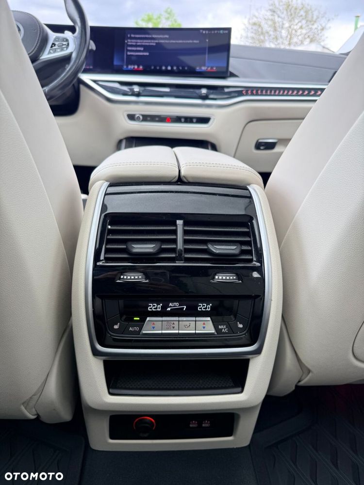 BMW X7 - 31