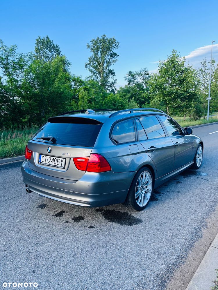 BMW Seria 3 318d - 3