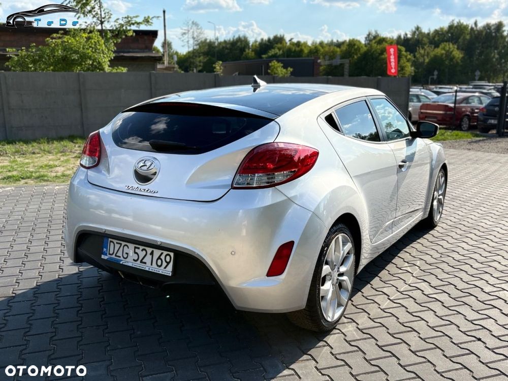 Hyundai Veloster 1.6 GDI Premium - 14