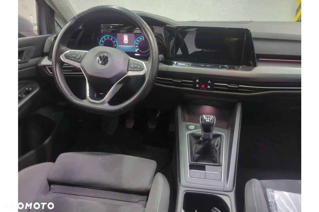 Volkswagen Golf - 12