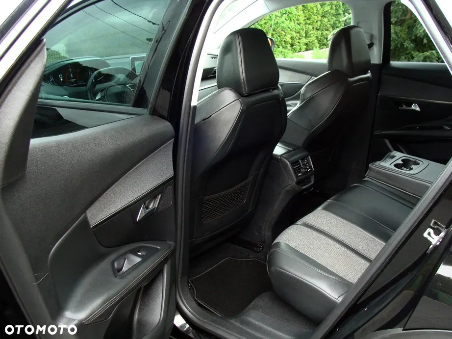 Peugeot 3008 BlueHDi 130 Stop & Start EAT8 Allure - 19