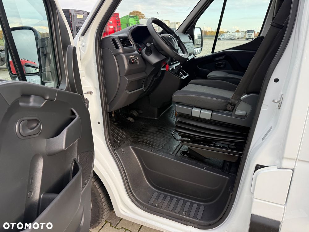 Renault MASTER 165 / KONTENER + WINDA / B. DRZWI / TYŁ NA PODUSZKACH / STAN BDB / / / - 31