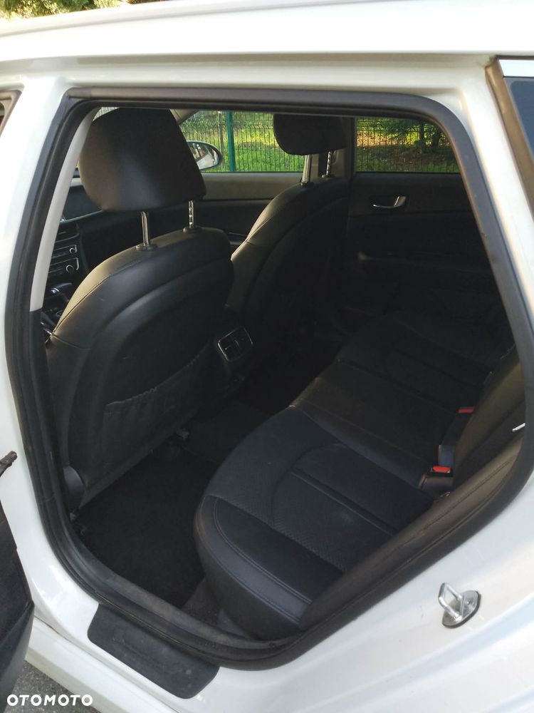 Kia Optima 1.7 CRDI L DCT - 9