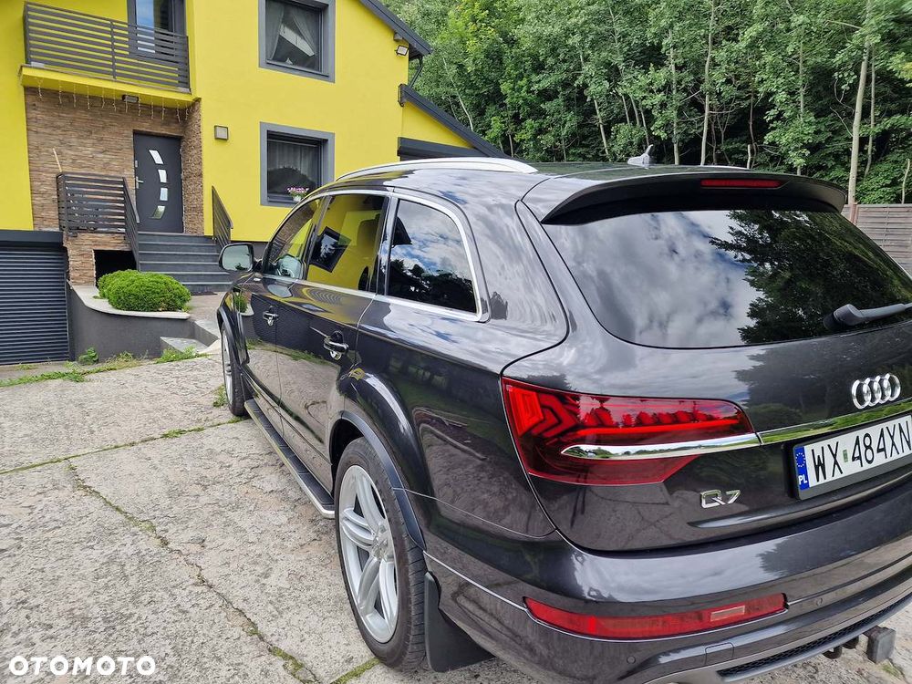 Audi Q7 - 7