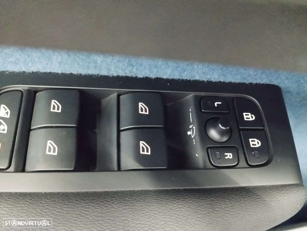 Volvo XC 40 1.5 T5 PHEV Plus Dark - 23
