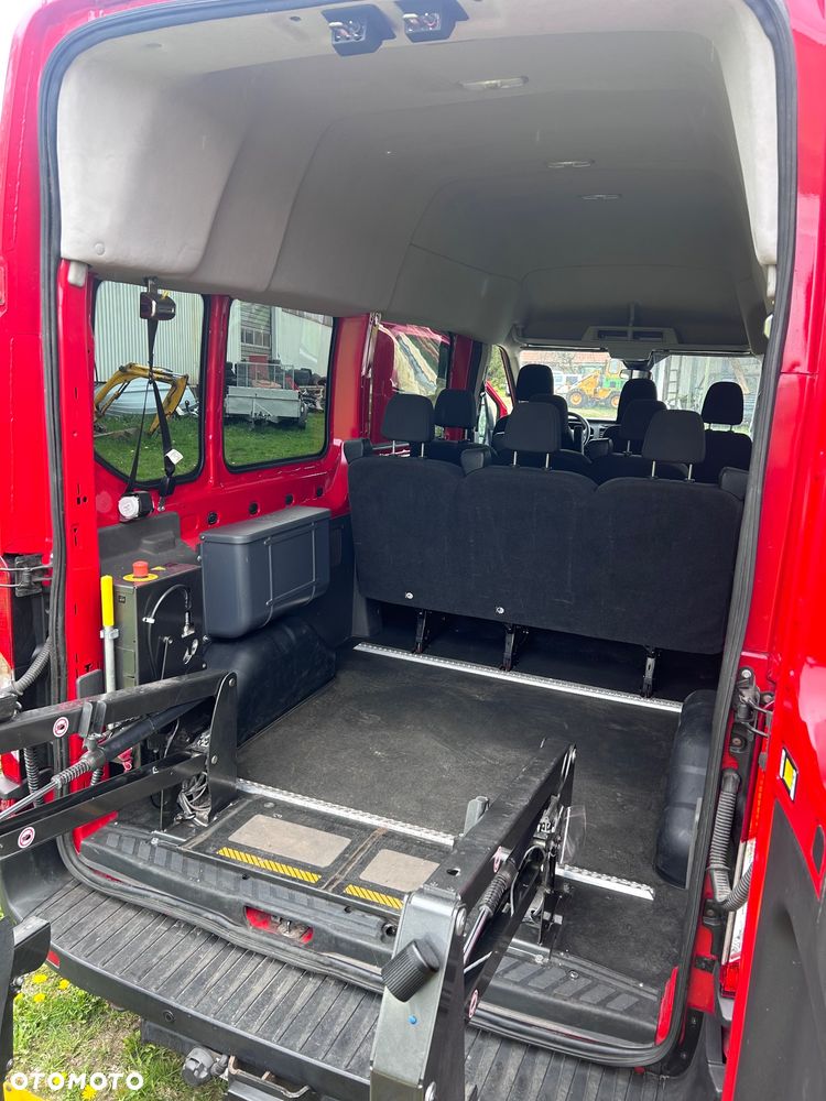 Ford Transit - 13