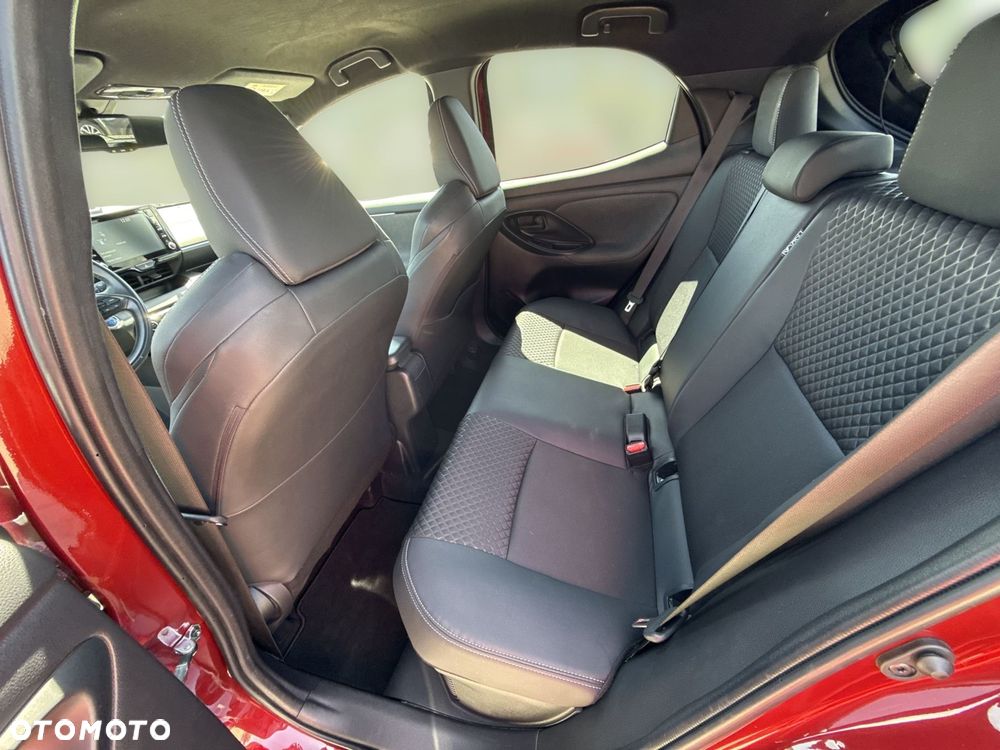 Toyota Yaris - 11