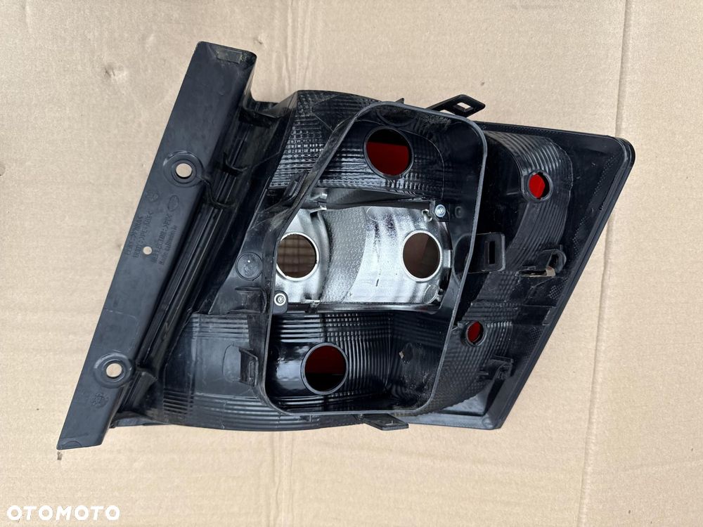 SKODA FABIA III LAMPA TYLNA PRAWA LEWA - 3