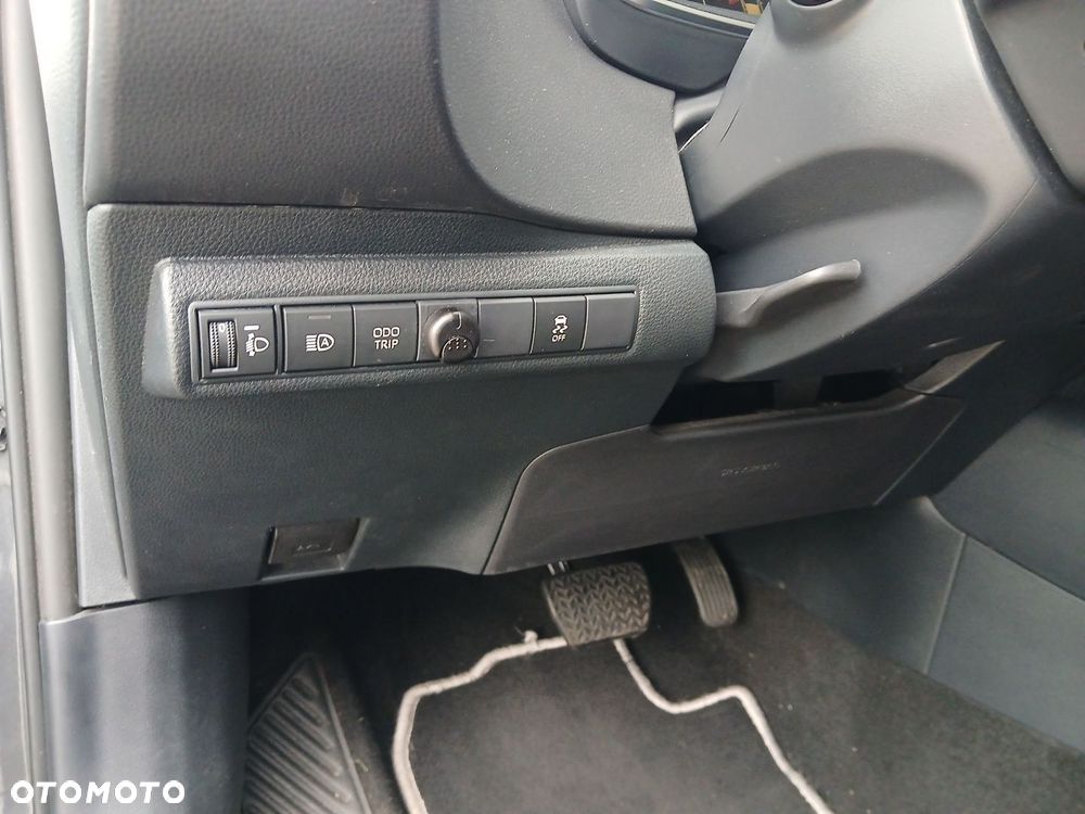 Toyota Corolla 1.8 Hybrid Comfort - 23