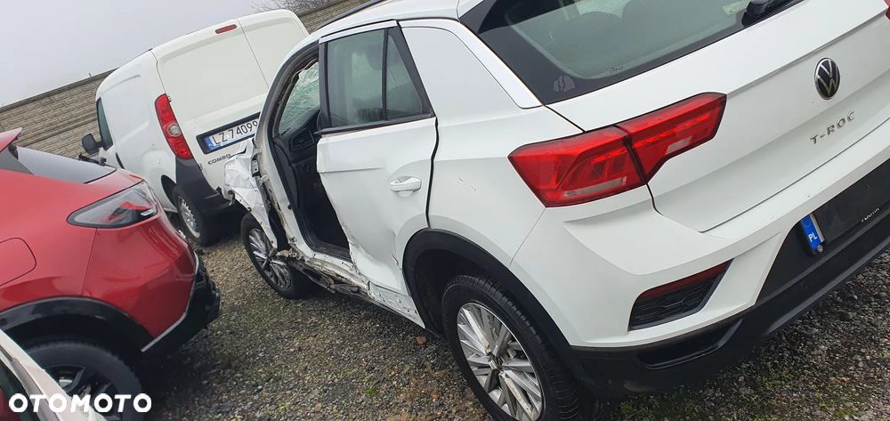 Volkswagen T-Roc - 10