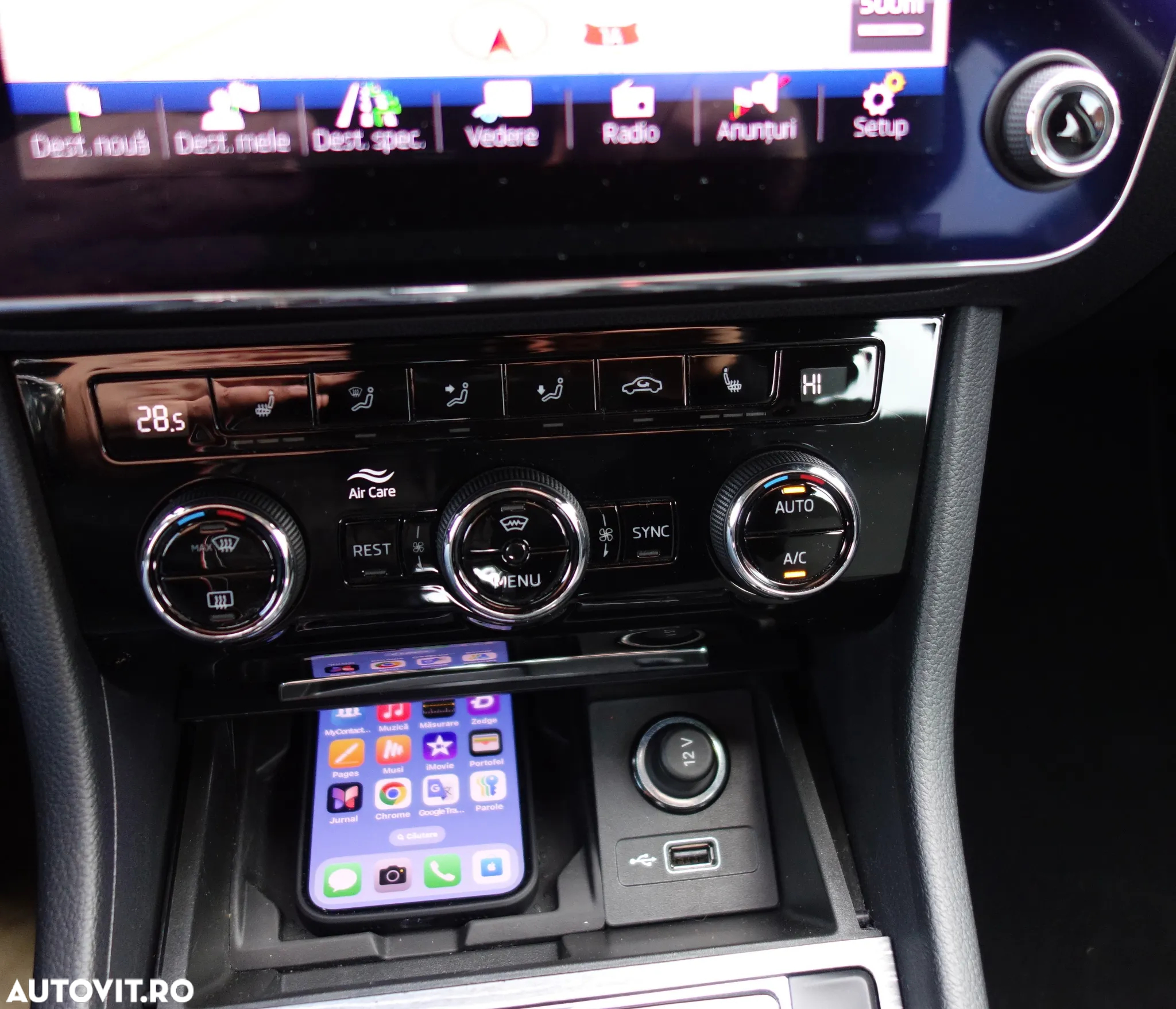 Skoda Superb 2.0 TDI DSG Ambition - 37