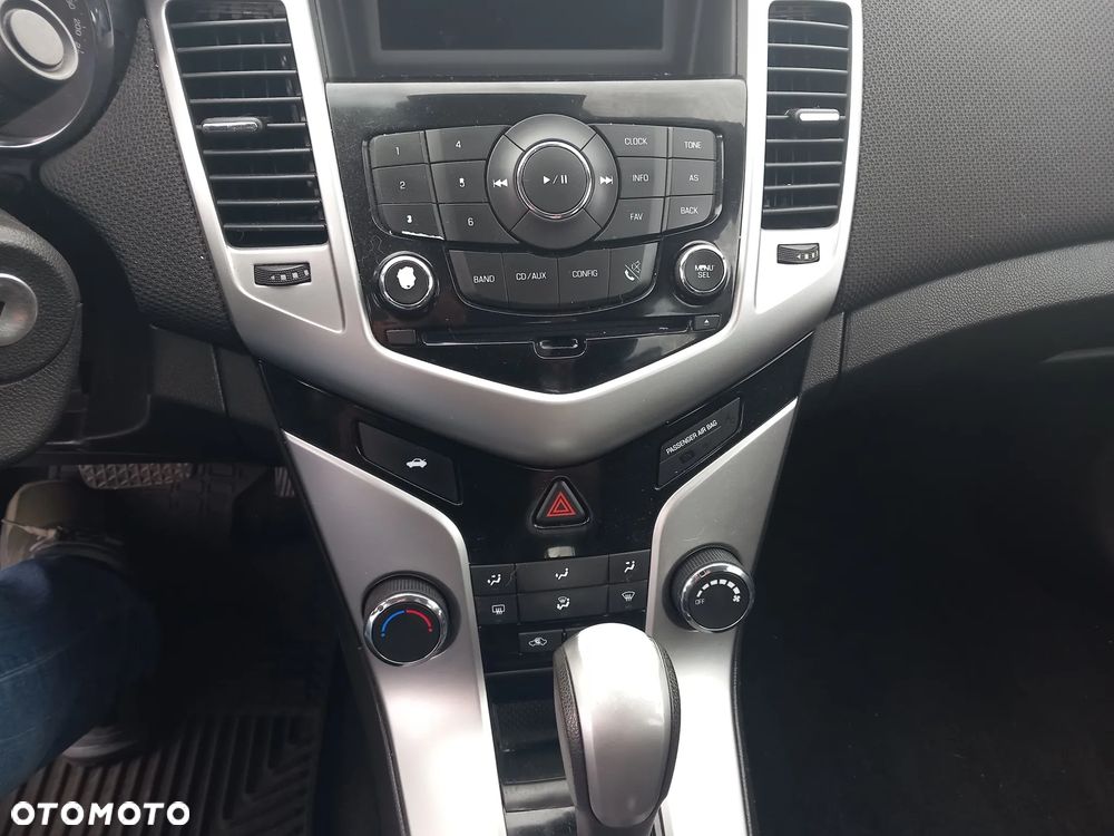 Chevrolet Cruze - 16