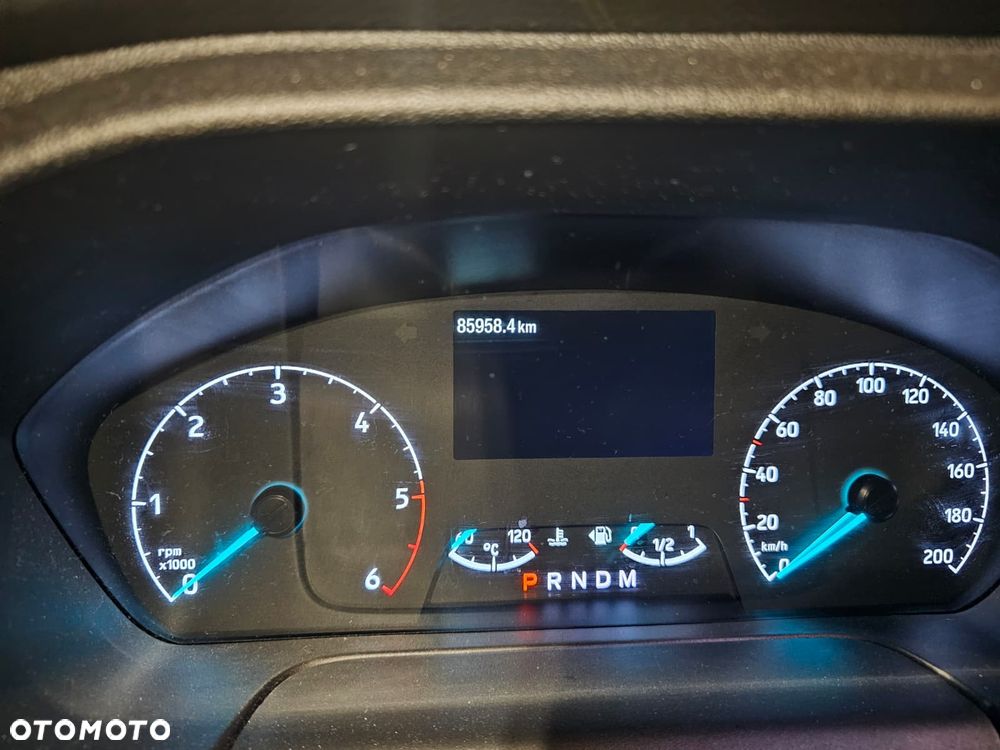 Ford Tourneo Custom - 4