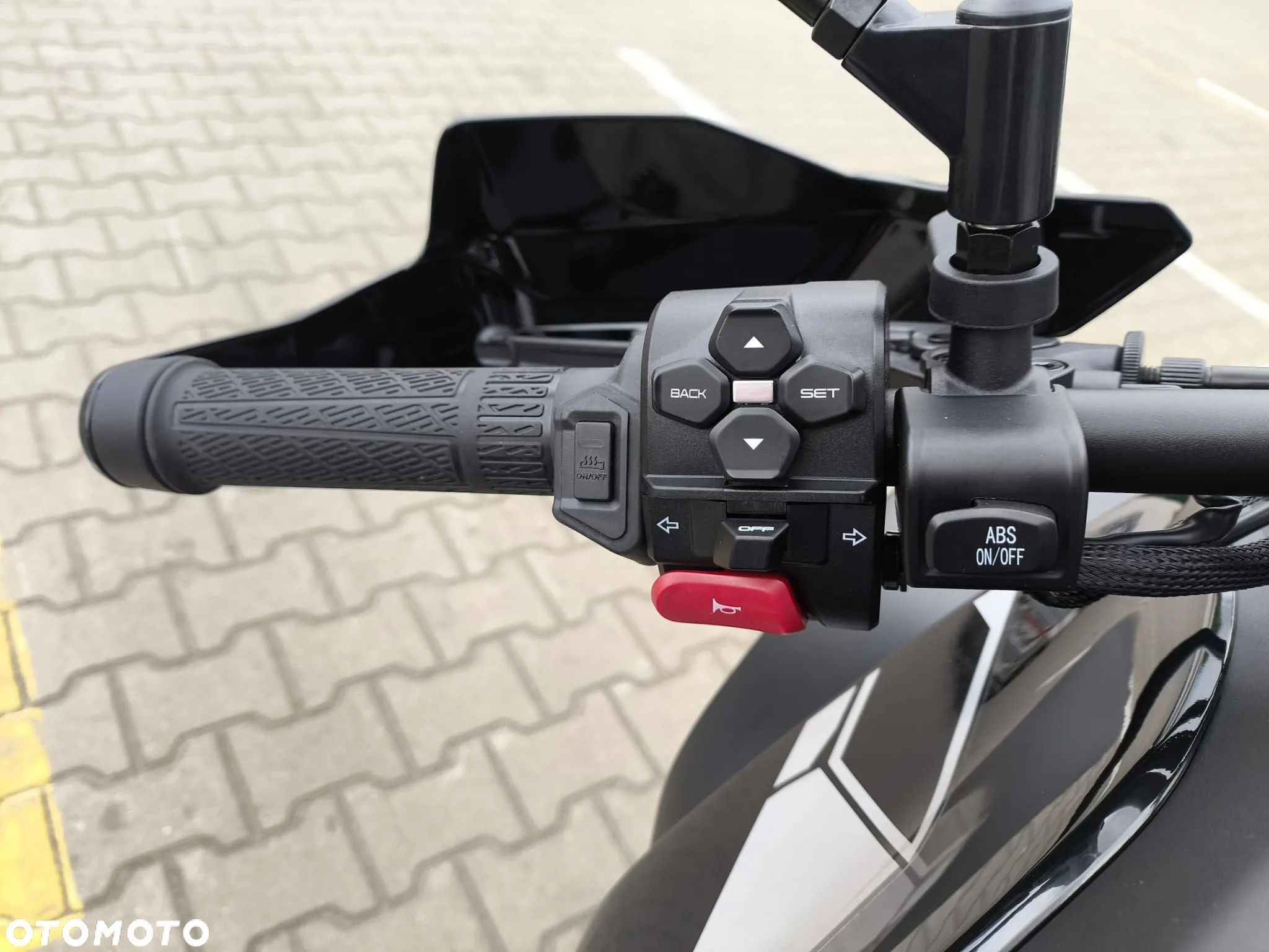 CFMoto 700MT - 8