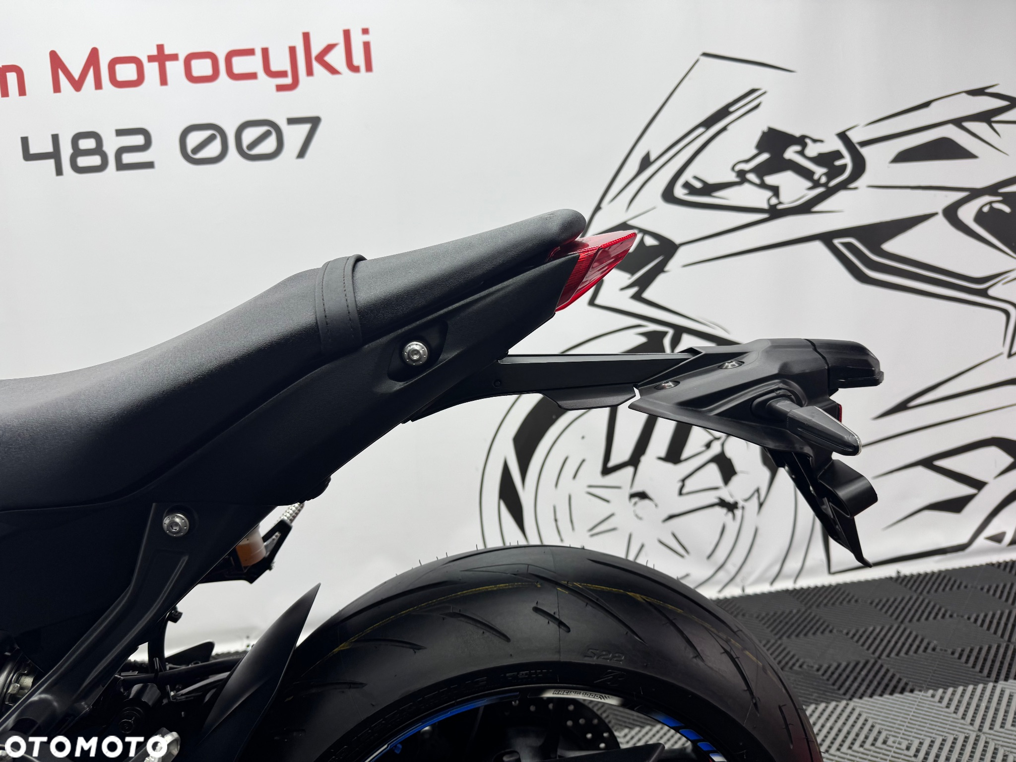 Yamaha MT - 13