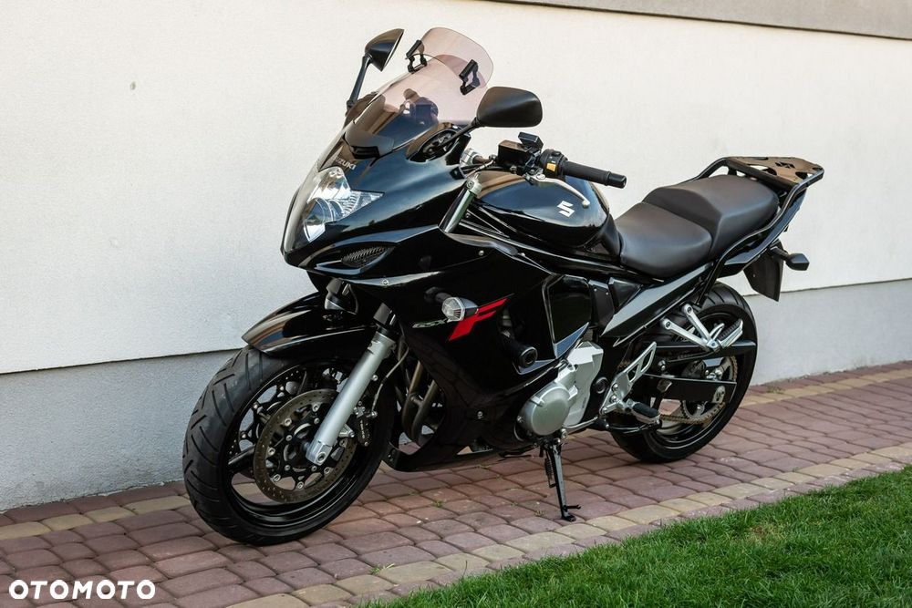 Suzuki GSX - 7