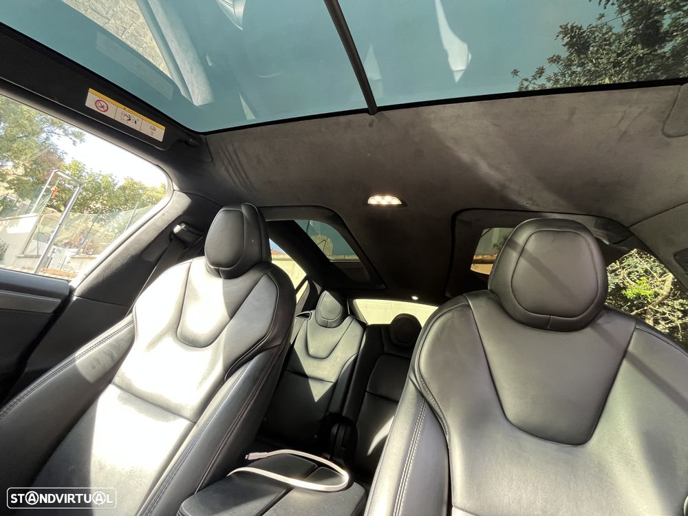 Tesla Model X P100D - 4