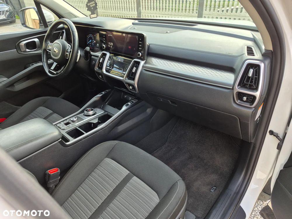Kia Sorento 1.6 T-GDI HEV L 7os - 8