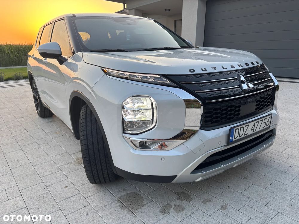 Mitsubishi Outlander - 14