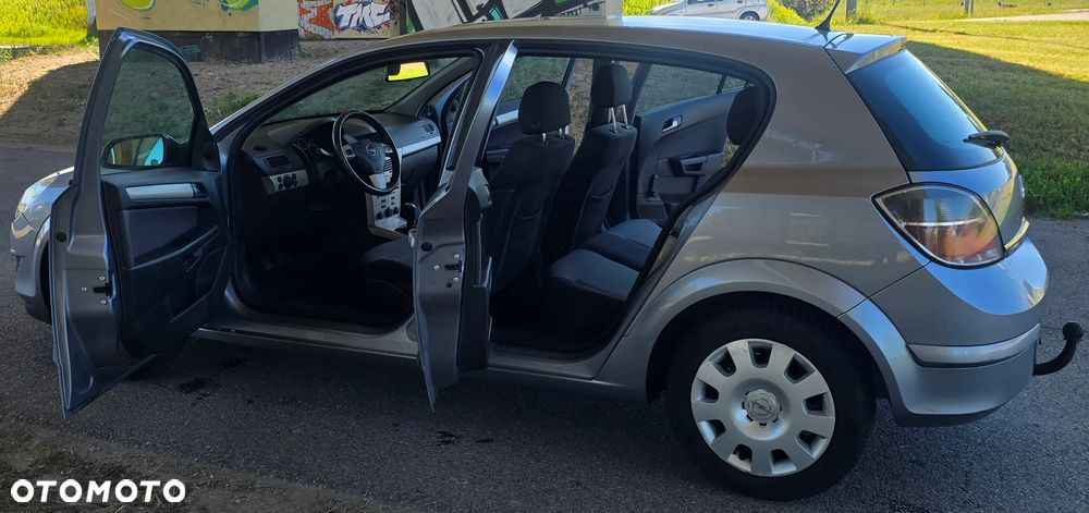 Opel Astra 1.4 150 Jahre - 20