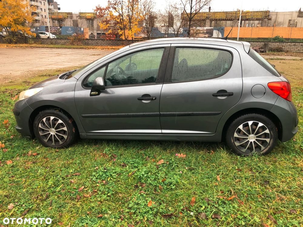 Peugeot 207 1.4 16V Presence - 3