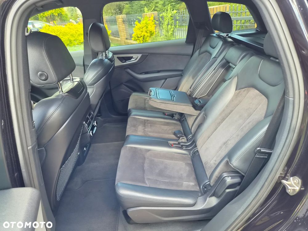 Audi Q7 - 19
