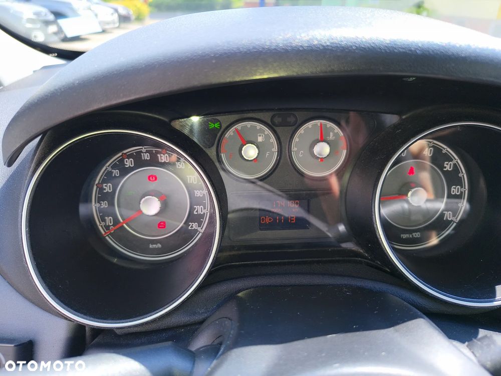 Fiat Punto Evo 1.4 8V Estiva Blue&Me - 11