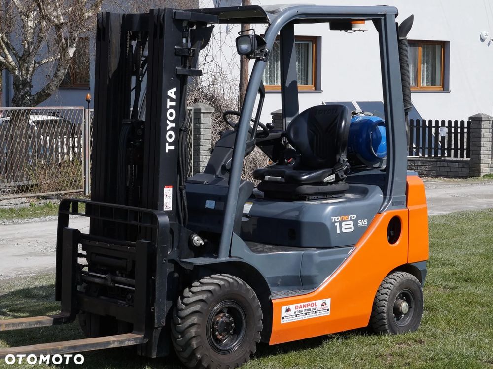 Toyota 02-8FGF18 - 1