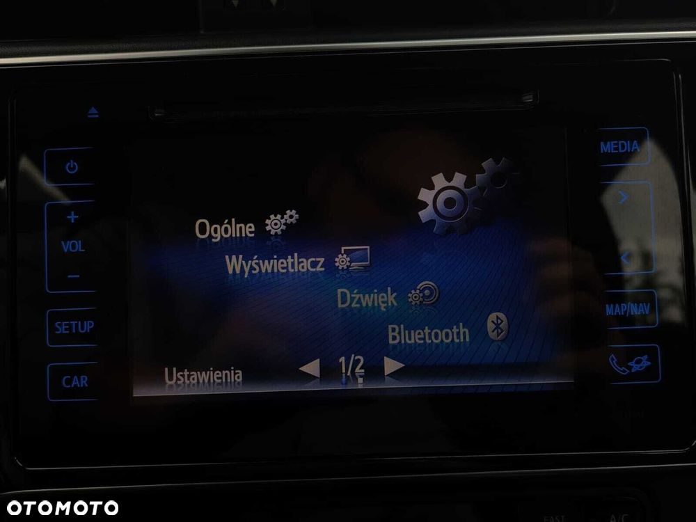 Toyota Auris Hybrid 135 Comfort - 27
