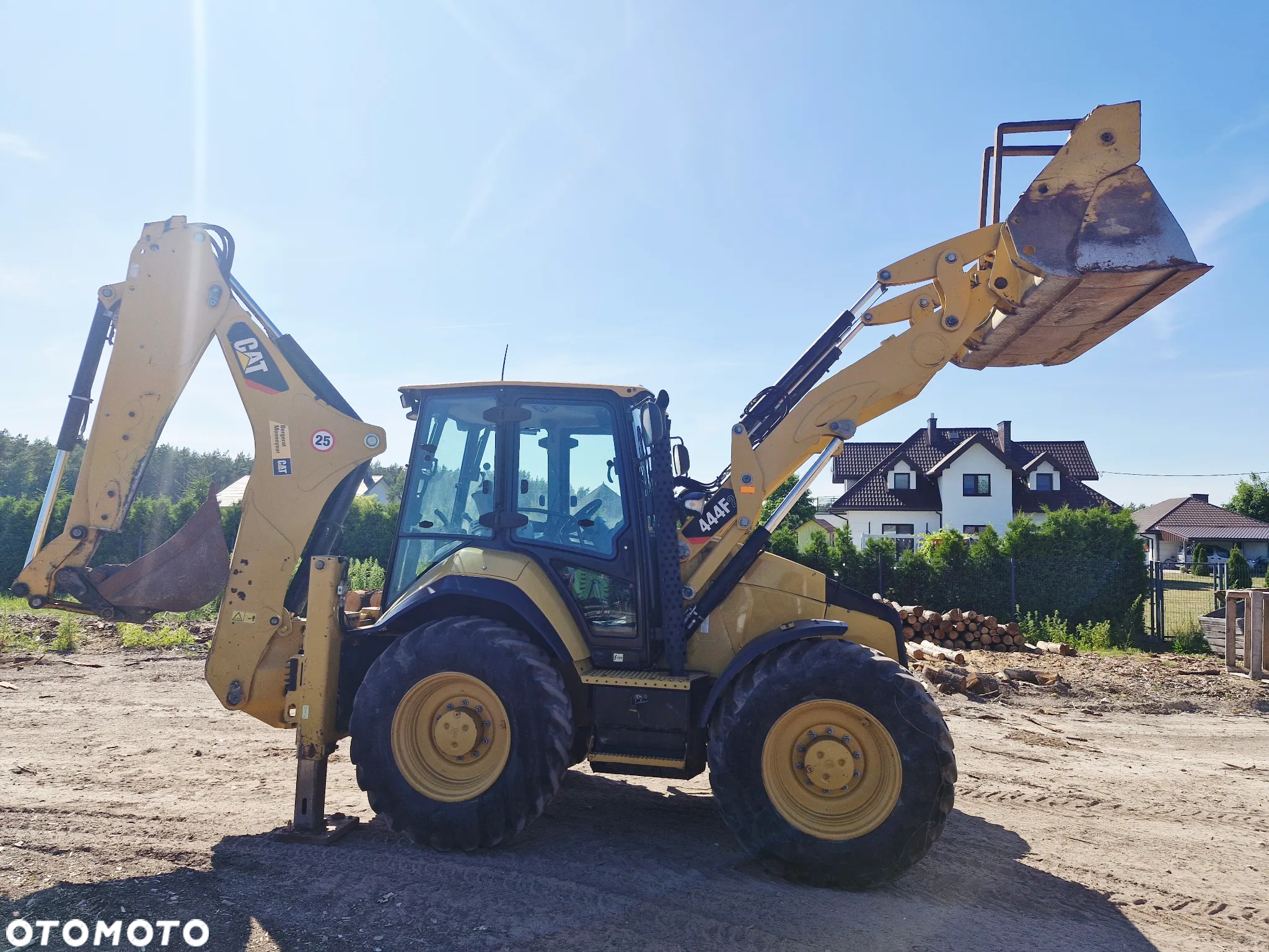 Caterpillar 444F2 - 6