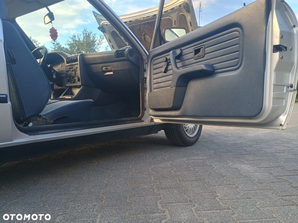 BMW Seria 3 - 23