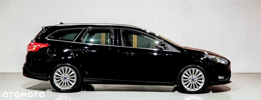 Ford Focus - 30