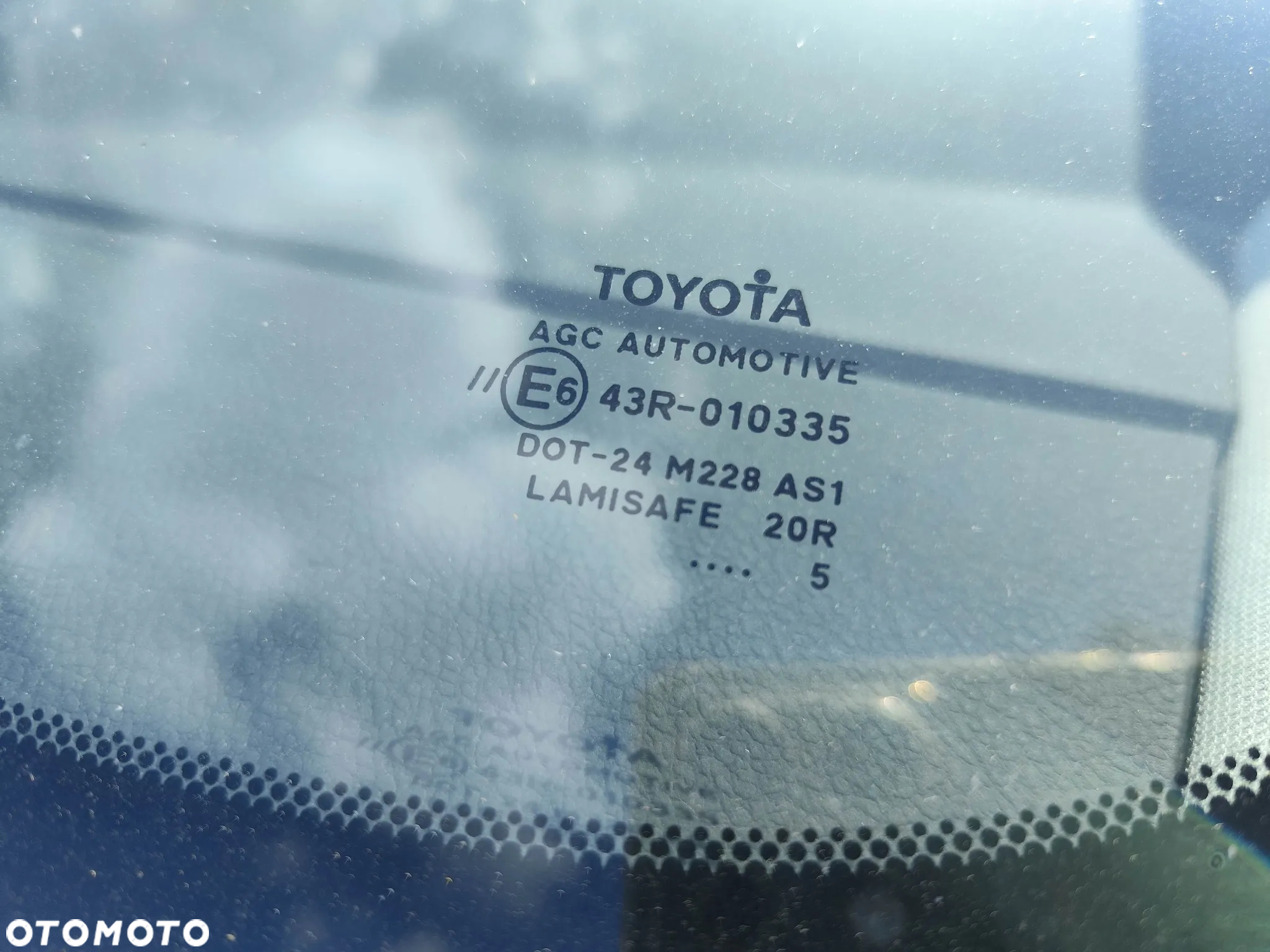 Toyota Auris 1.8 HSD Sol - 14