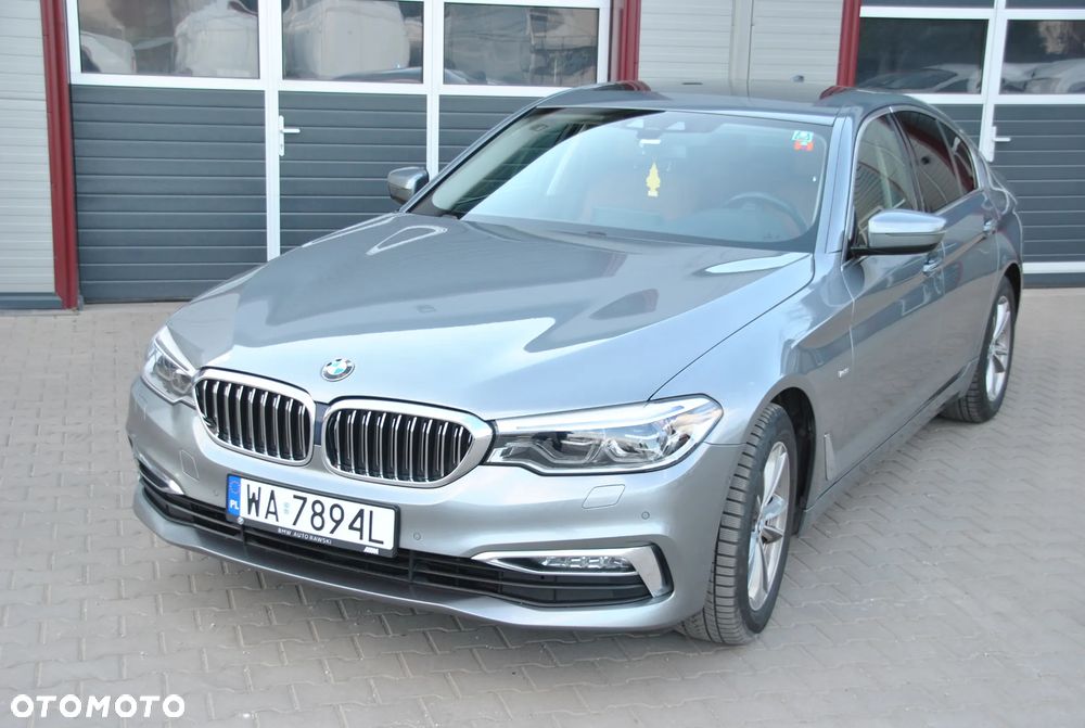 BMW Seria 5 520d Efficient Dynamics Luxury Line sport - 2