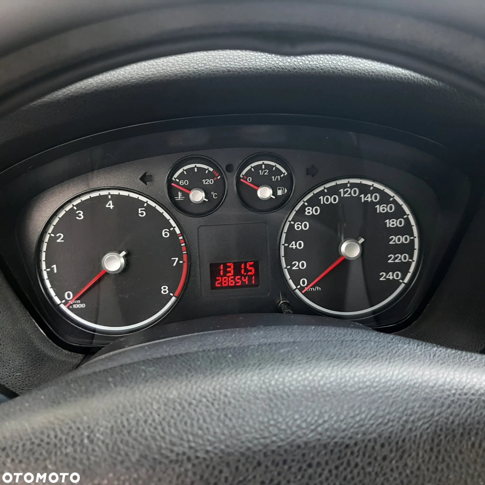 Ford Focus 1.6 Trend - 9